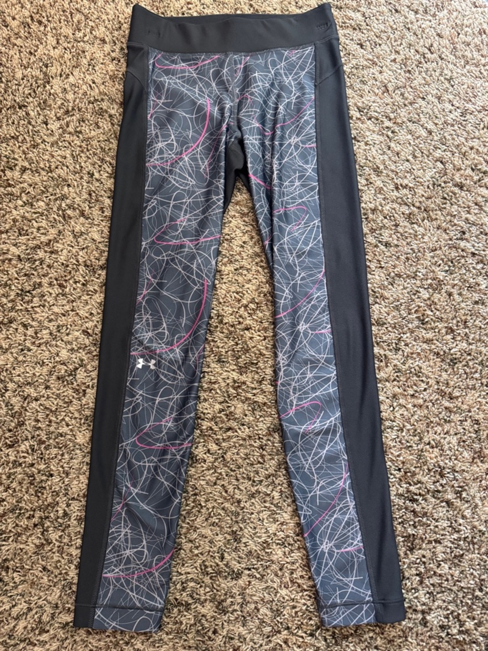 Women’s Under Armour Gray & Pink Active Leggings, Medium